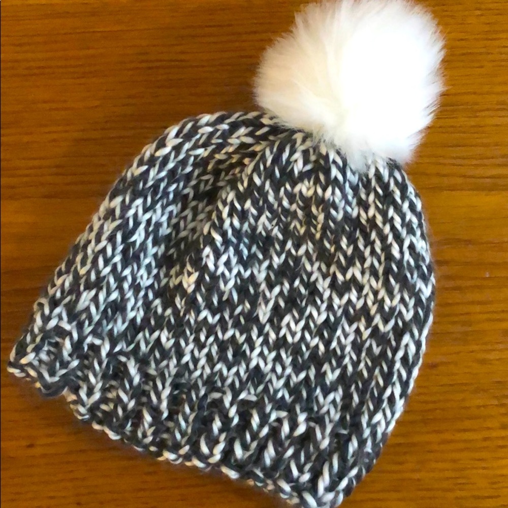 NWT-Charcoal Gray/White Super Soft Knitted Hat